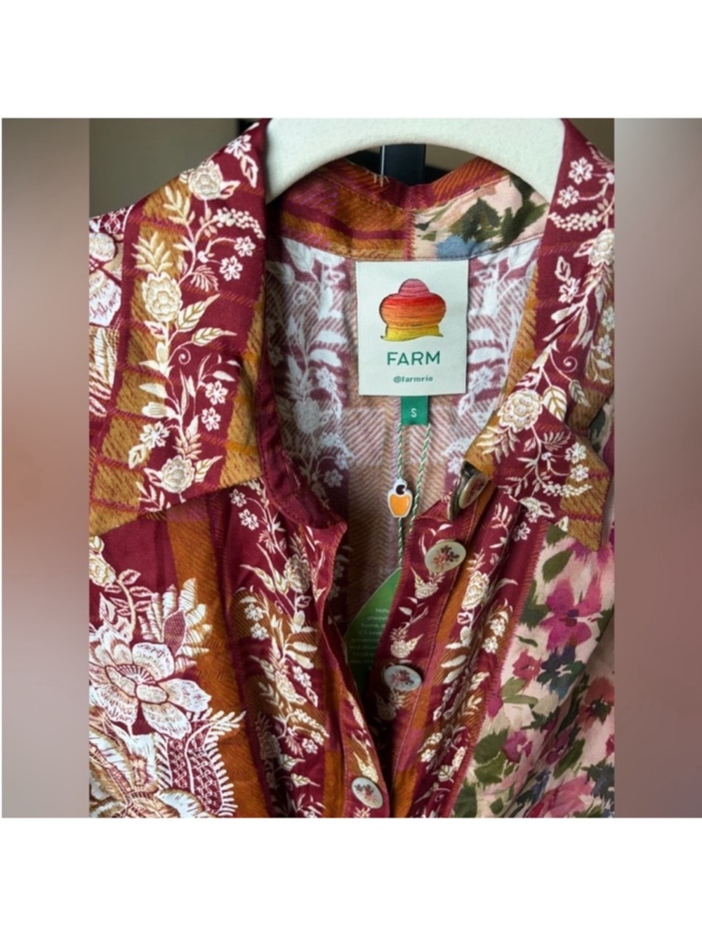 Mixed Winter Garden
Lenzing Viscose Mini Dress by farm Rio DT - Picture 8 of 15